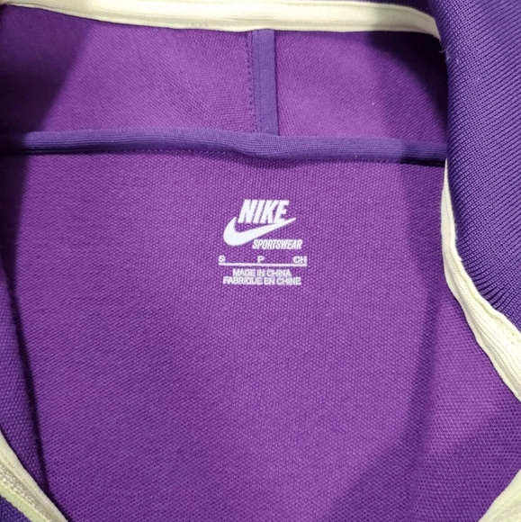 Nike purple running jacket - Picture 4 of 7